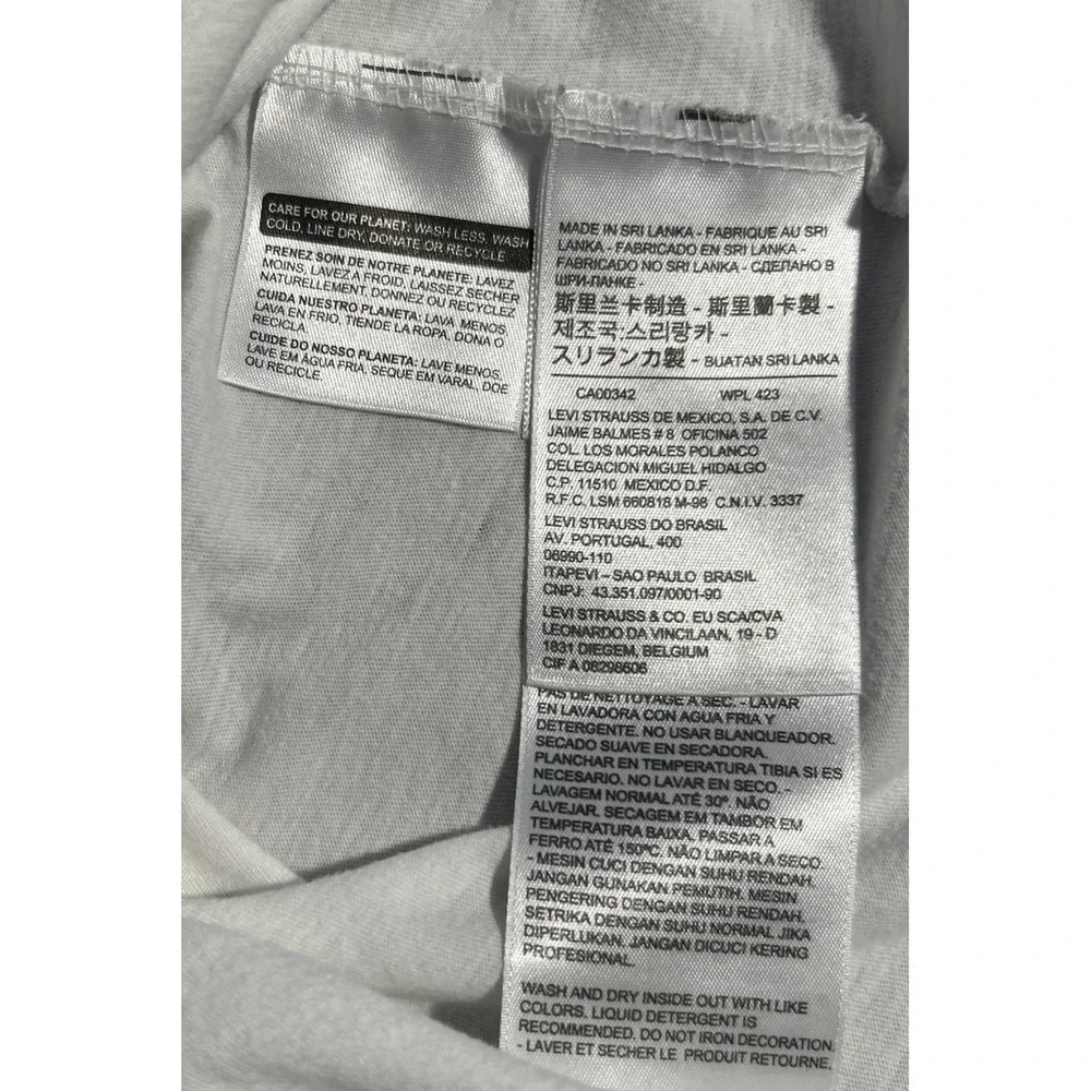 Levi's Reissued T-Shirt Size M White with Red/Blue Logo Small Stain